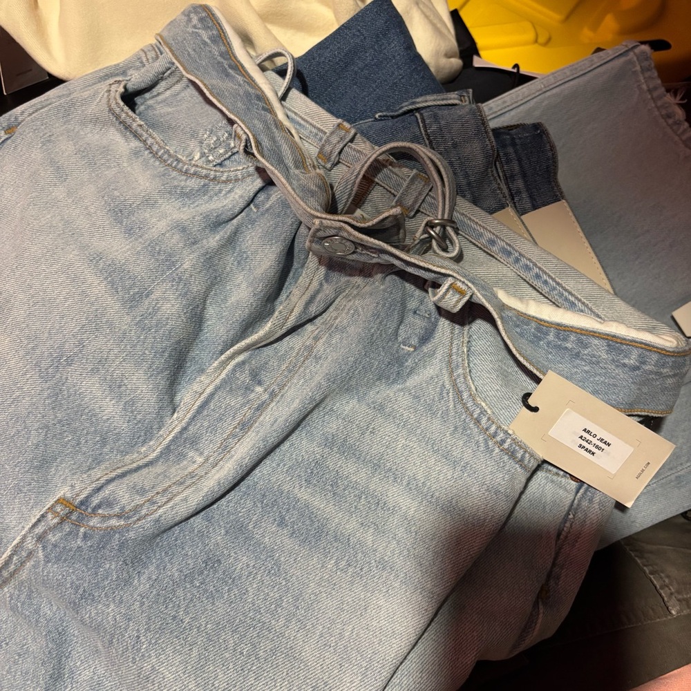 NWT AGOLDE JEAN ARLO FOLDOVER BLUE COLOR SIZE 27 - Picture 3 of 5